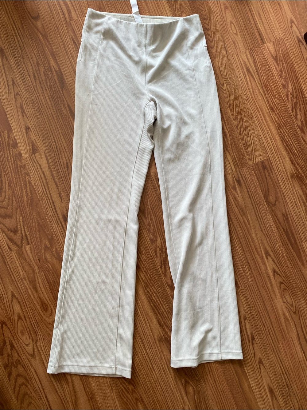 lululemon ribbed softstreme Pants sz 8